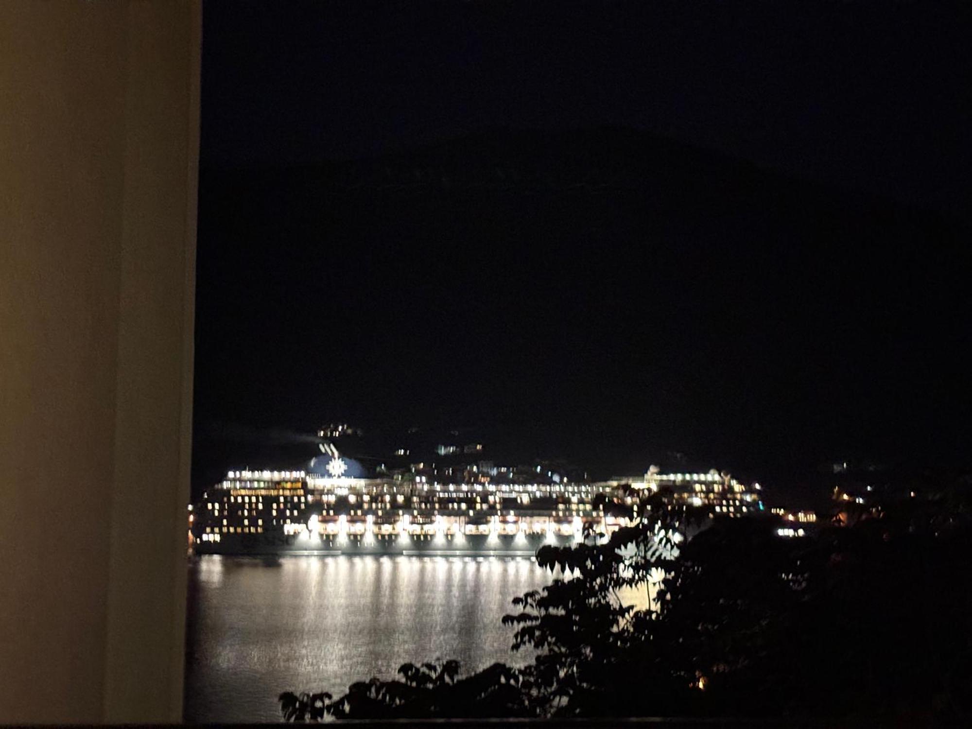 Modern Seaside Apartment With Balcony Tale Apartment Kotor Exterior photo